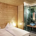 Ochsen By Mountain Hotel
