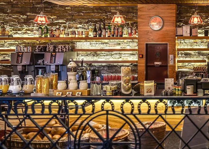 Отель Ochsen By Mountain Давос