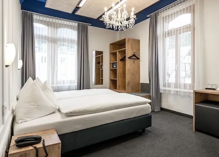 Отель Ochsen By Mountain